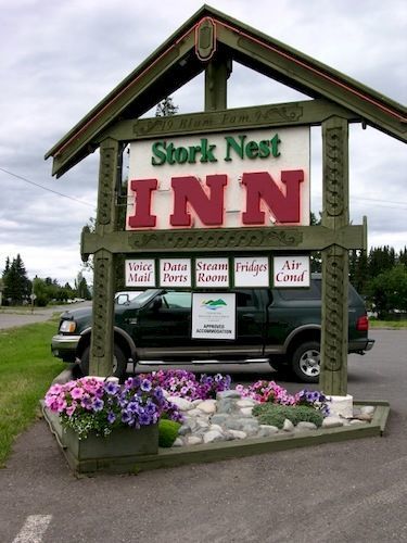 Stork Nest Inn Smithers Exteriör bild